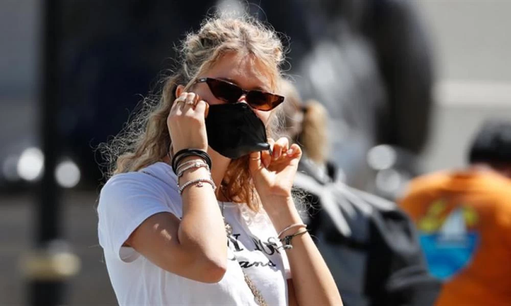 Κορονοϊός - Ισραήλ: “Πετά” τις μάσκες στους εξωτερικούς χώρους